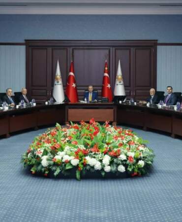 AK Parti MYK toplanıyor: Gündemde hangi konular var?