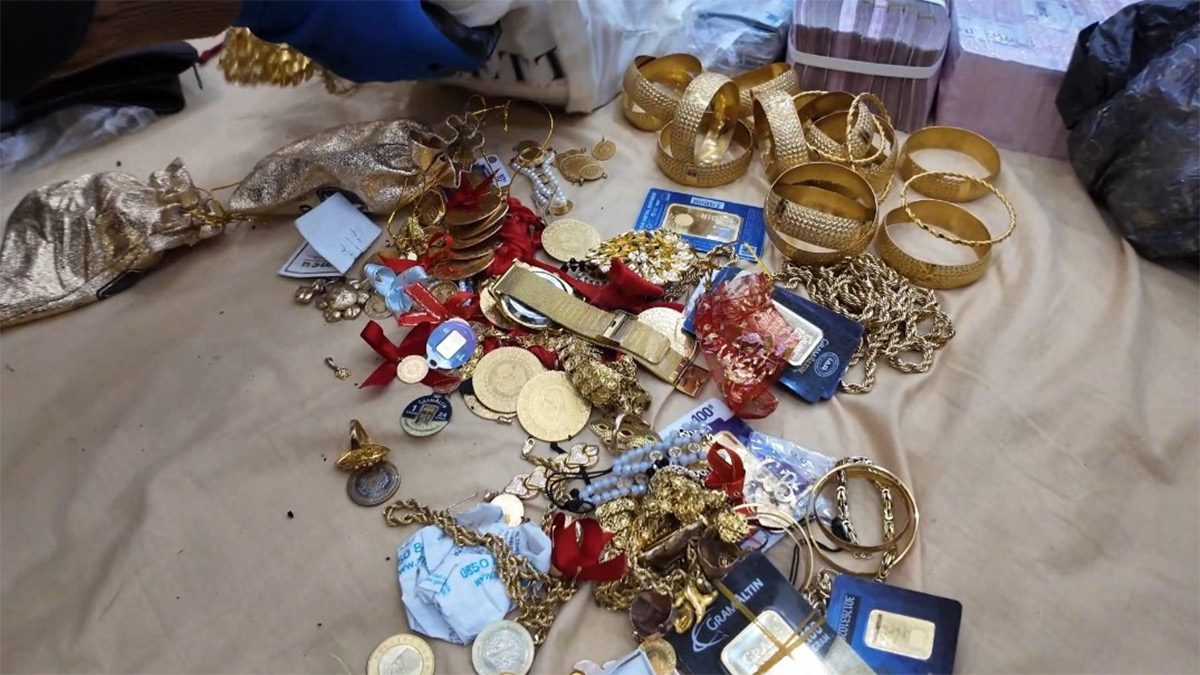 Konya’da tefecilere şafak operasyonu: Milyonluk ziynet ve nakit para ele geçirildi