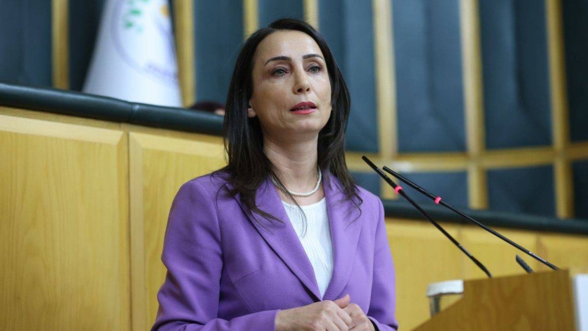 Hatimoğulları’ndan iktidara süreç eleştirisi: ‘Aksak, ürkek ve oyalayıcı bir tutum içindeler’