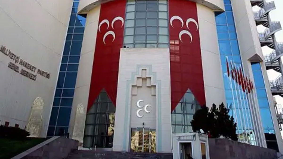 MHP’de hareketlilik sürüyor: İlçe Başkanı görevden uzaklaştırıldı
