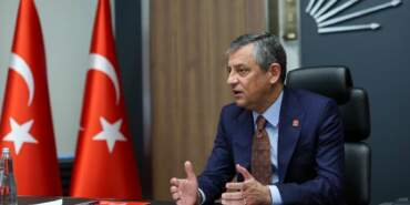 Özgür Özel erken seçim için tarih verdi: Seçimler en geç Ekim 2027’de