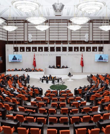 Meclis’te okul saldırıları için kurulan komisyonun üyeleri belirlendi