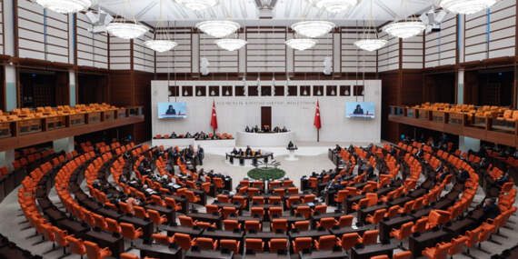 Meclis’te okul saldırıları için kurulan komisyonun üyeleri belirlendi