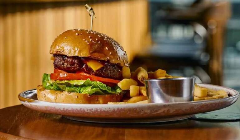 ABD’li Hamburger devi iflasa sürükleniyor! Mağazalarını tek tek kapatıyor