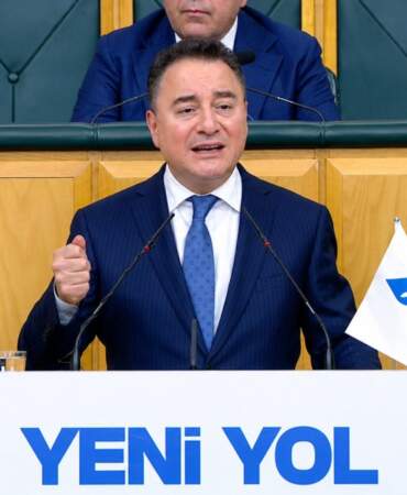 Babacan’dan iktidara “gündüz kuşağı” ve “çökme” tepkisi: Kemerde sıkacak delik, ağızda diş kalmadı