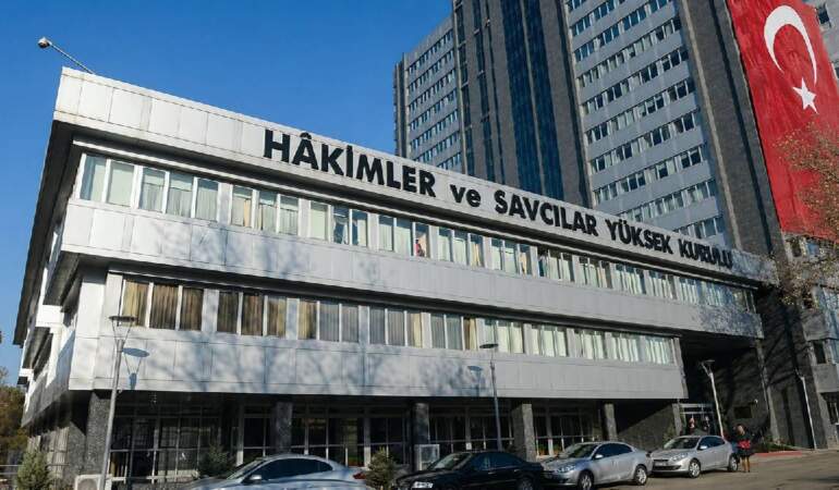 HSK’dan mini kararname: 34 hâkim ve savcının görev yeri değişti (Tam Liste)
