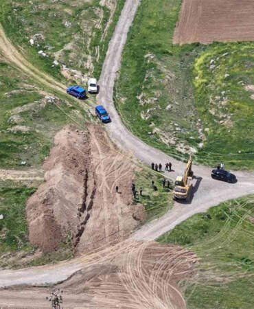 Yol çalışmasında korkutan manzara! Kazı esnasında kafatası ve kemikler bulundu