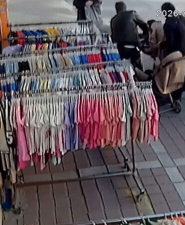 Esenyurt’ta boğazına şeker kaçan çocuğu esnaf kurtardı! O anlar kamerada