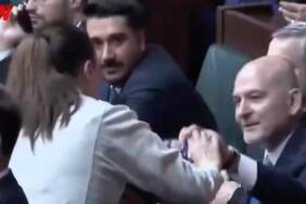 Soylu’dan kendisini çeken muhabire fiziksel müdahale