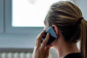 Uzun süreli telefonla konuşanlar dikkati! Haftalık 30 dakikayı geçiyorsa tehlike altındasınız demektir