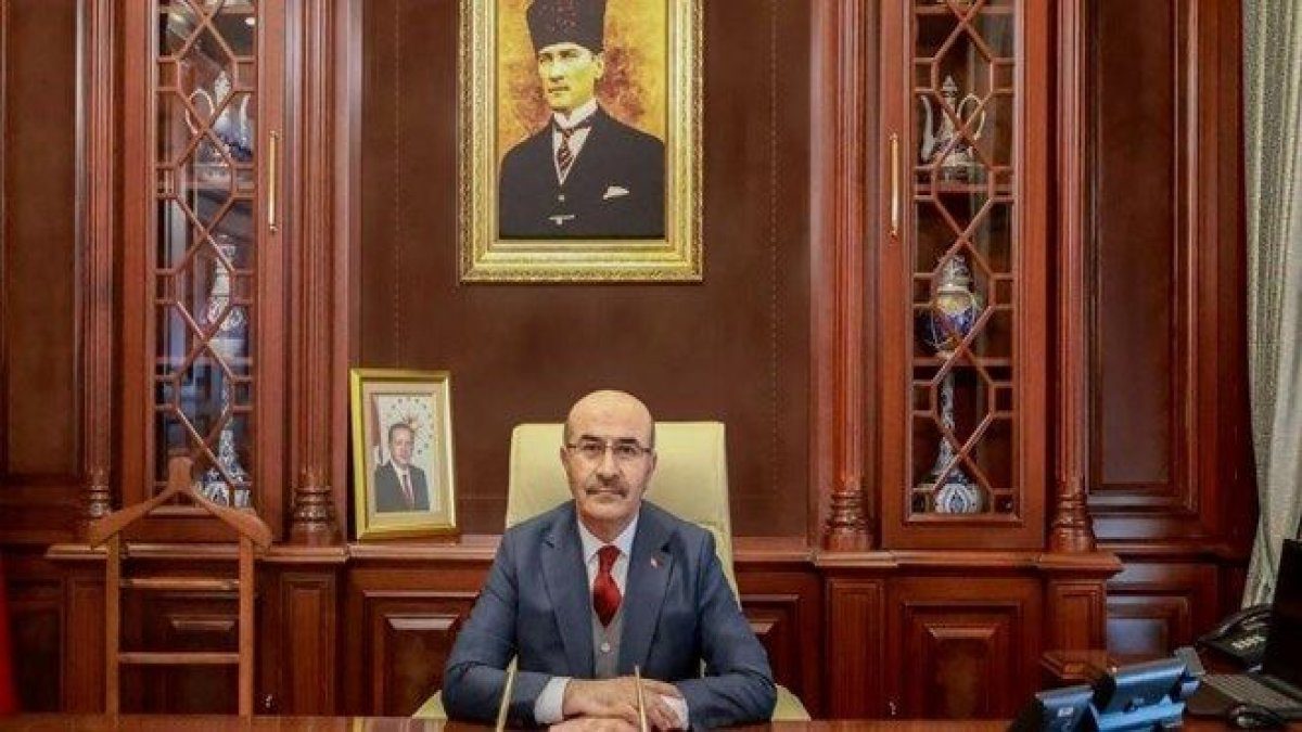 Gece yarısı Kararnamesiyle Emniyet’te deprem: Mahmut Demirtaş neden görevden alındı, nereye atandı?