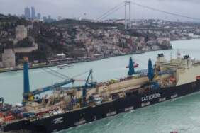 İstanbul Boğazı’nda gemi trafiği çift yönlü askıya alındı