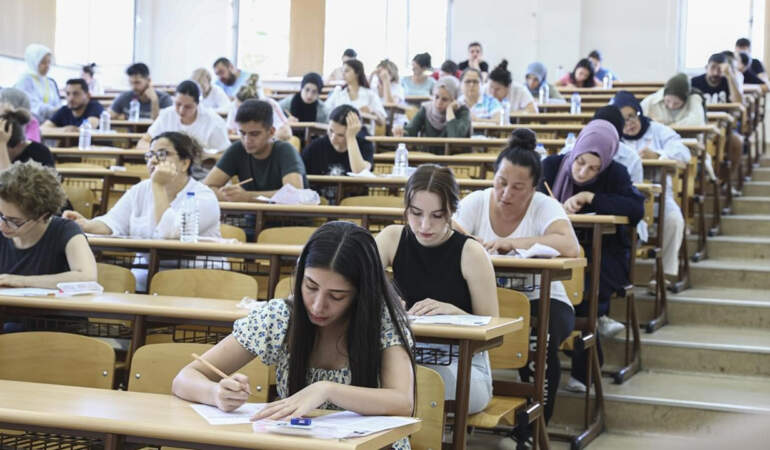 2026 KPSS Takvimi Belli Oldu: İşte Lisans, Ön Lisans, Ortaöğretim ve DHBT Oturumlarının Başvuru ile Sınav Tarihleri