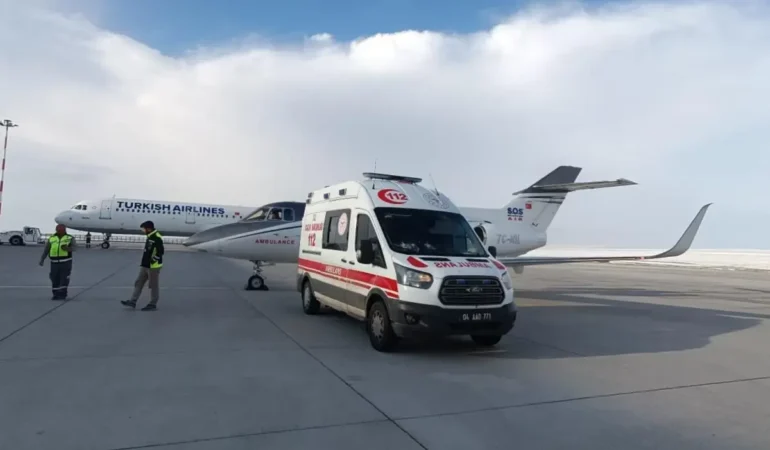 Zatürreli Bebek Uçak Ambulansla Ankara’ya Sevk Edildi