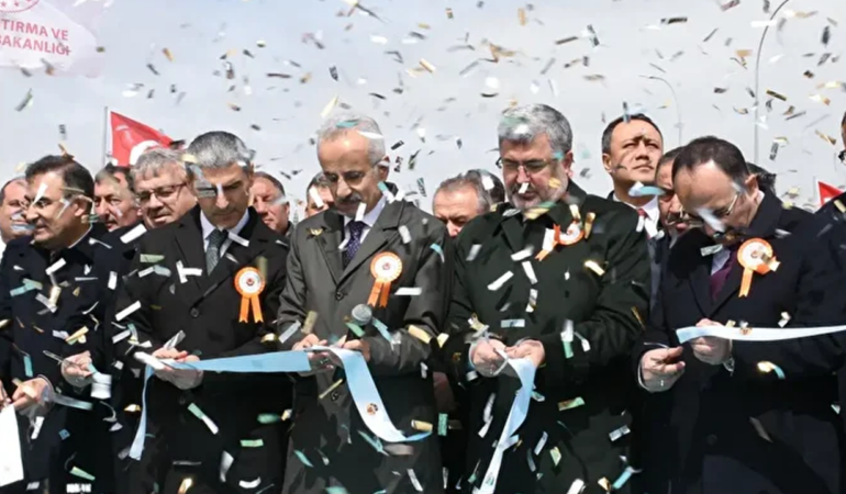 Afyonkarahisar’da Dev Ulaşım Projesi: Süre de Maliyet de Düşüyor