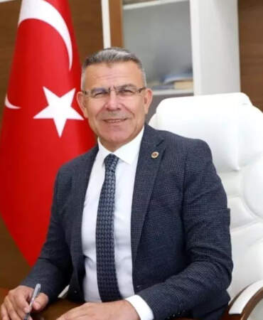 AK Partili Başkana İhraç Talebi