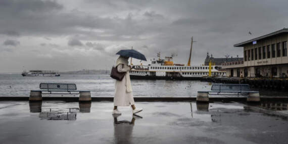 AKOM İstanbul’u Tarih Vererek Uyardı: Güneşli Havaya Sakın Aldanmayın, Soğuk Havalar Geri Dönüyor