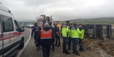 Aksaray’da Tur Otobüsü Devrildi! En Az 20 Yaralı