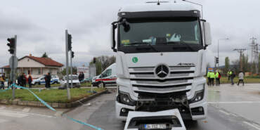 Amasya’da Kavşak Faciası: Otomobilden Fırlayan 10 Aylık Bebek Öldü