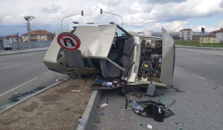 Çubuk’ta Trafik Kazası: 3 Yaralı