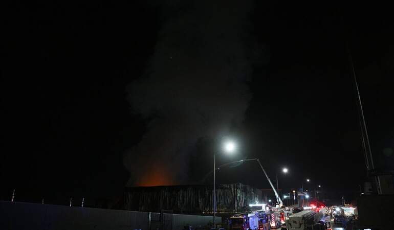 Sincan’daki İlaç Fabrikasında Yangın