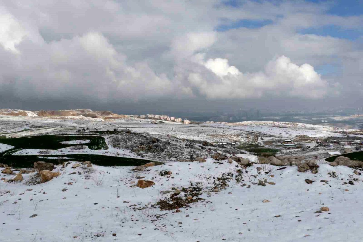 Ankara’da Kar Yağışı