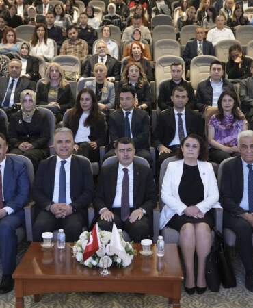 Nezaket Haftası Sempozyumu Düzenlendi