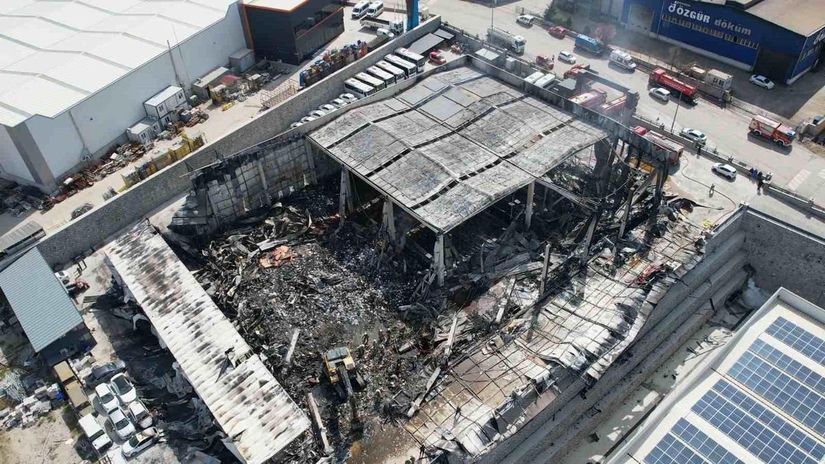 Sincan’da İlaç Fabrikasında Yangın