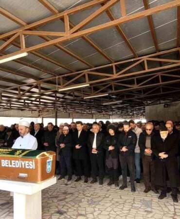 Ankara’daki otobüs kazasında hayatını kaybeden 4 kişi son yolculuğuna uğurlandı