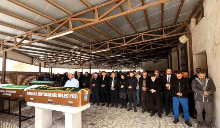 Ankara’daki otobüs kazasında hayatını kaybeden 4 kişi son yolculuğuna uğurlandı