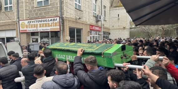 Trafik Kazasında Ölen Öğrencilerin Cenazeleri Defnedildi