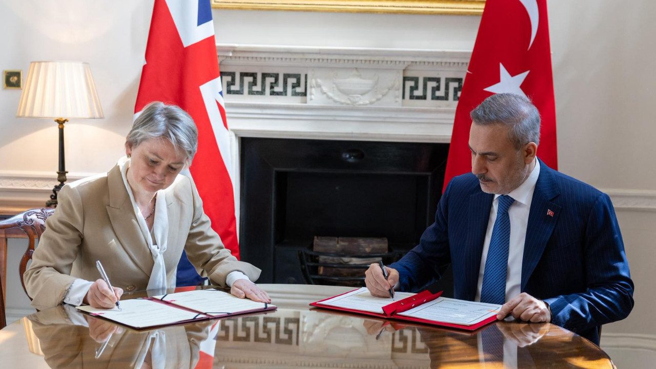 Ankara-Londra Hattında Yeni Dönem! İmzalar Atıldı