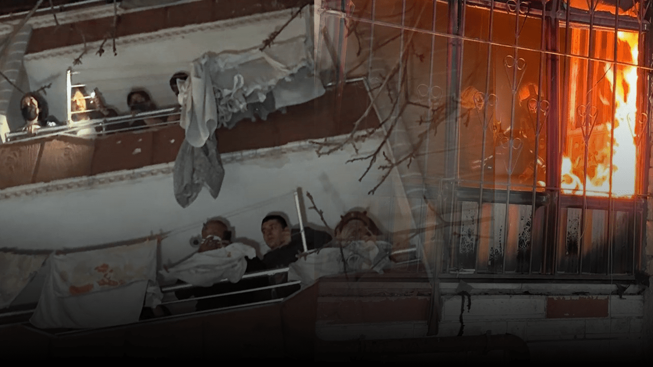 Avcılar’da Facianın Eşiğinden Dönüldü: Bina Alevlere Teslim Oldu, 20 Kişi Son Anda Kurtarıldı