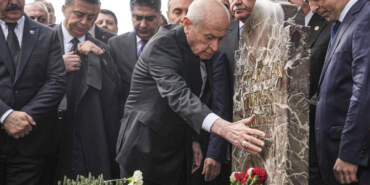Bahçeli’den Alparslan Türkeş’in Kabrine Ziyaret