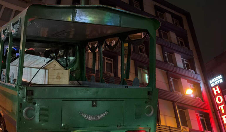 Bahçelievler’de Şüpheli Kadın Ölümü: 28 yaşındaki Yonca’nın Cansız Bedeni Bulundu, Otele Beraber Girdiği Erkek Aranıyor