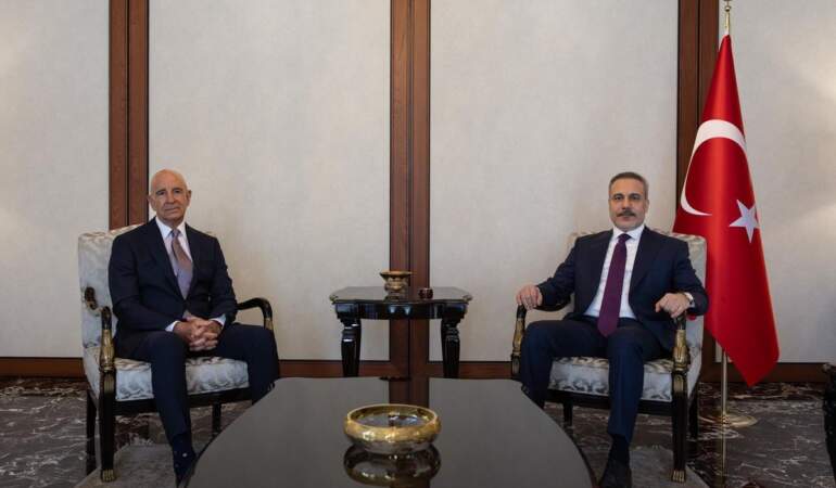 Hakan Fidan, Tom Barrack’ı Kabul Etti