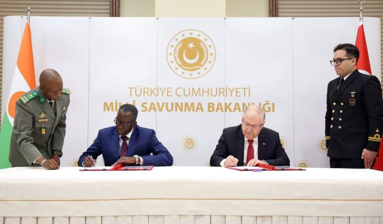 Nijer Savunma Bakanı Ankara’da