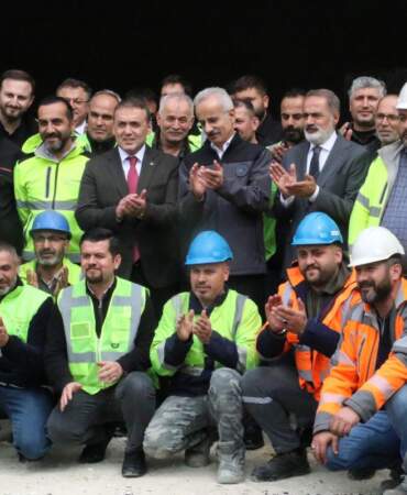 Bakan Uraloğlu: 2053 yılında trenle 48 saatte tüm Türkiye’yi gezeceğiz