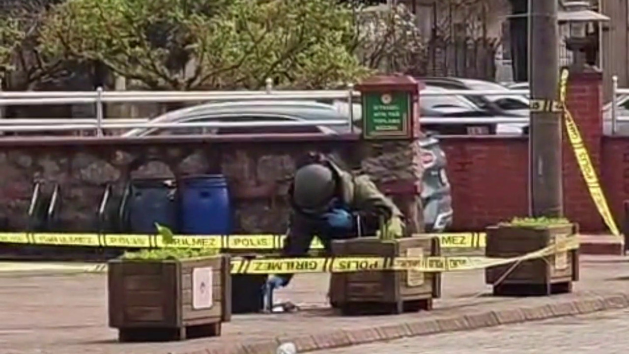 Bartın’da Valilik Binası Önünde ‘Bomba’ Paniği