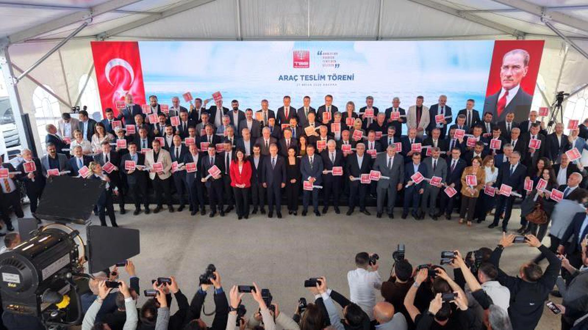 Başkan Seçer: ‘Belediyelerimizin işini kolaylaştırmak için gayret sarf ediyoruz’