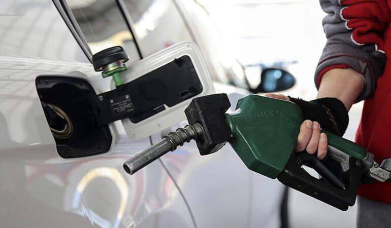 Benzin ve Motorinde İndirim Beklentisi: Petrol Fiyatları Ateşkesle Birlikte Çakıldı