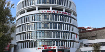 Bolu Belediyesi’ne Operasyon: Jandarma Arama Yapıyor, 3 Yeni Gözaltı Kararı