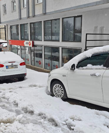 Bitlis’te Nisan Ayında Kar Esareti: 82 Köye Ulaşım Kesildi