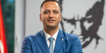 Bornova Belediyesi Başkanı Ömer Eşki Gözaltına Alındı