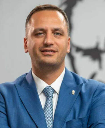 Bornova Belediyesi Başkanı Ömer Eşki Gözaltına Alındı