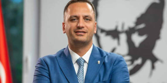 Bornova Belediyesi Başkanı Ömer Eşki Gözaltına Alındı
