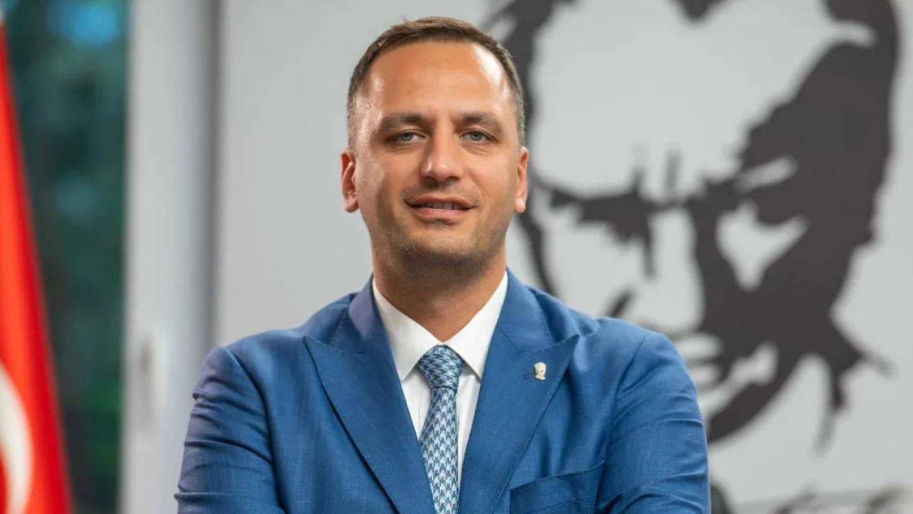 Bornova Belediyesi Başkanı Ömer Eşki Gözaltına Alındı