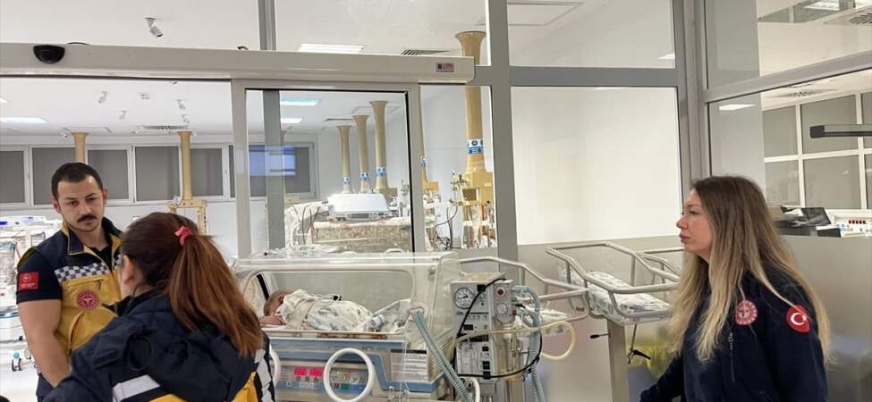 54 Günlük Bebek Ankara’ya Sevk Edildi