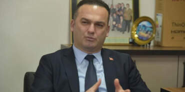 CHP Görevden Uzaklaştırılan Görele Belediye Başkanı Hasbi Dede’yi İhraç Etti