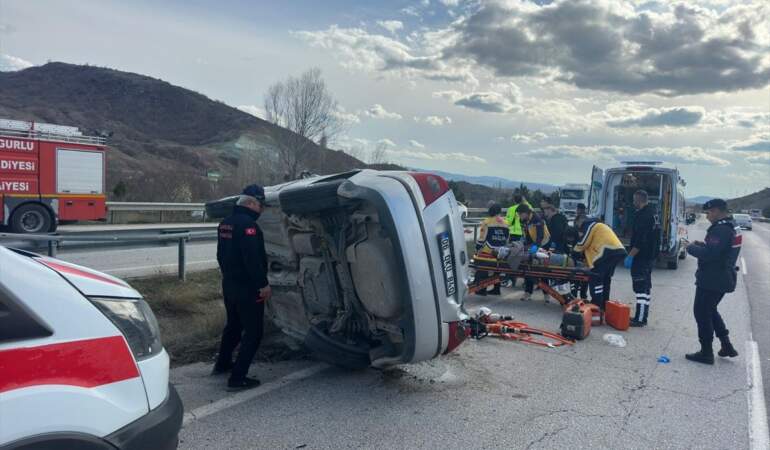 Sungurlu’da Trafik Kazası: 3 Yaralı